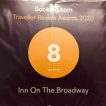 Inn On The Broadway Woking Kültér fotó